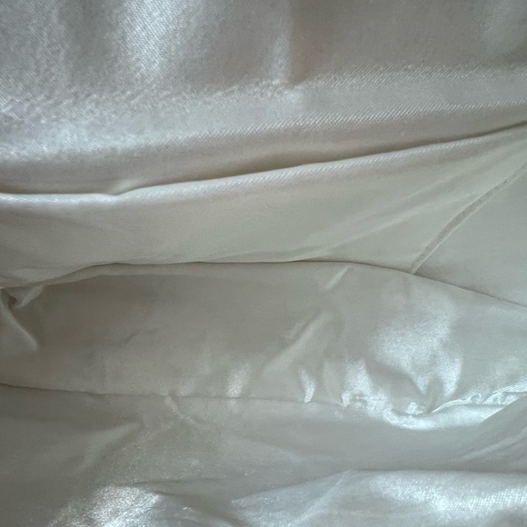 CHERRY VIRAL INDIA BEADED BAG NWT - Picture 4 of 4